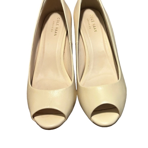 COLE HAAN Women's Cream Leather Peep Toe Wedge Heel Comfortable Shoe-Size7.5 - Picture 9 of 12